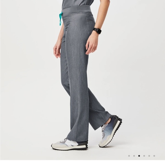 Figs Livingston Basic Scrub Pants Women’s M - Picture 3 of 14